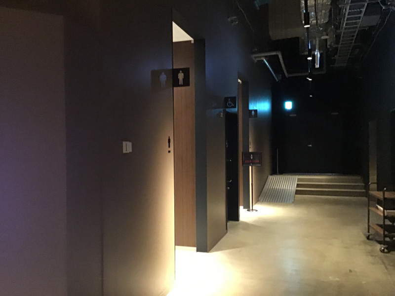 docomoクラブラウンジのトイレ