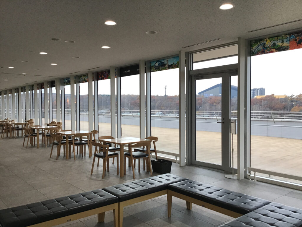 イシヤカフェ北広島市役所の店内
