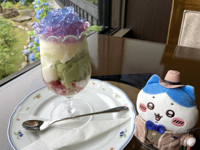旧青山青山別邸の限定アジサイパフェ